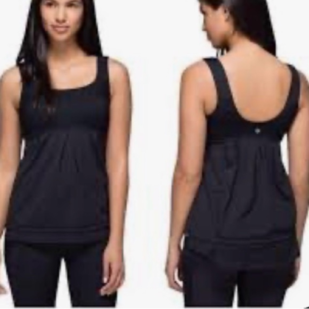Lululemon Run Times Breathable workout Built in Sports BraTank Top Size 6